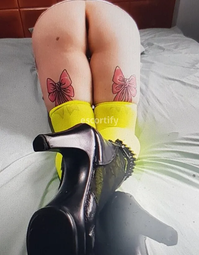 CaraXX (BJ Queen)