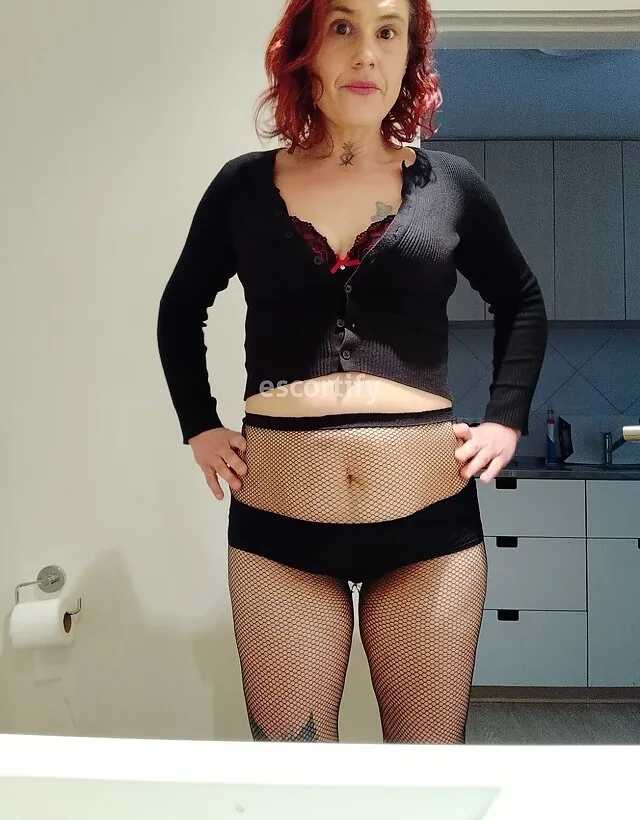 Incall location Hobson st