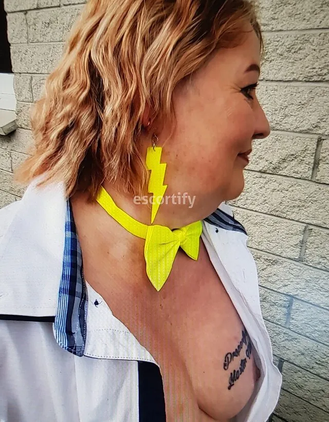 CaraXX (BJ Queen)